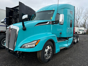 Online Auction Features Late-Model Tractor Trucks and Trailers